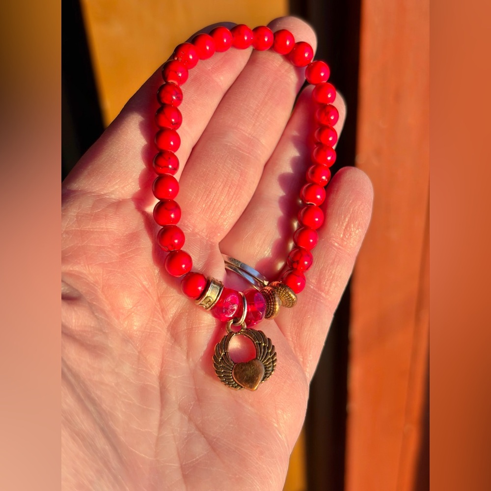 Red Dyed Howlite Bead Stretch Bracelet Winged Heart Charm